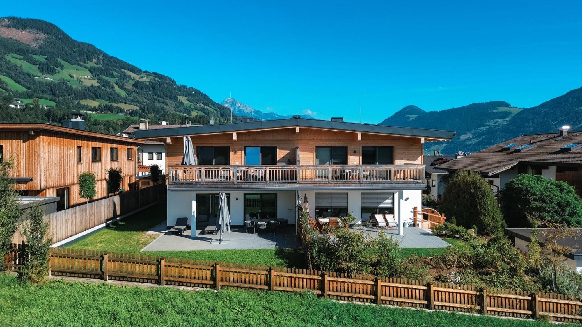 Zillerheart - Balcony Und Car Park By Alpenluxus Appartements 菲根 外观 照片